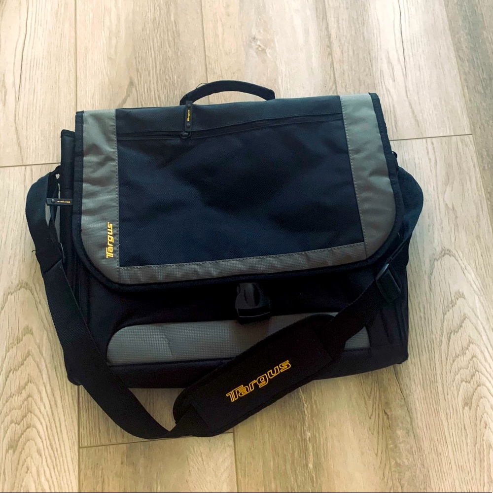 Targus Briefcase